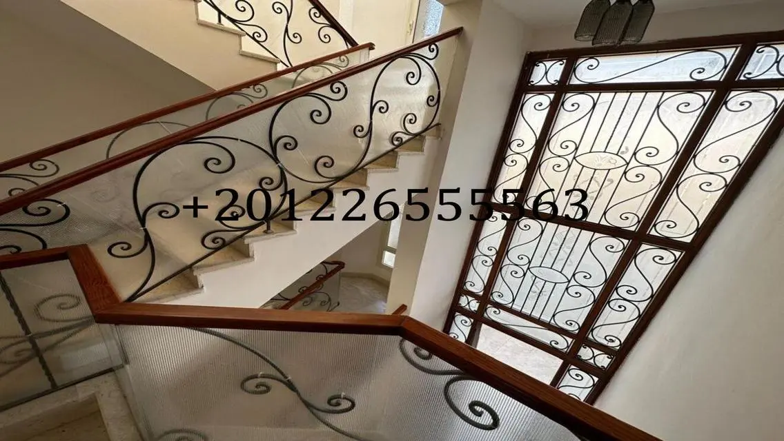شقة فاخرة للبيع بإطلالة مميزة