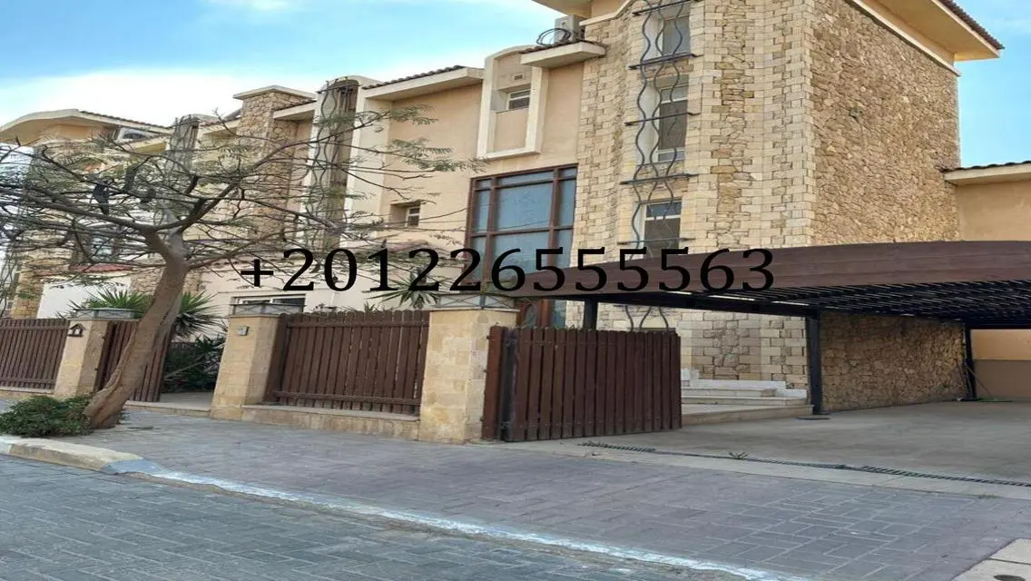 شقة فاخرة للبيع بإطلالة مميزة