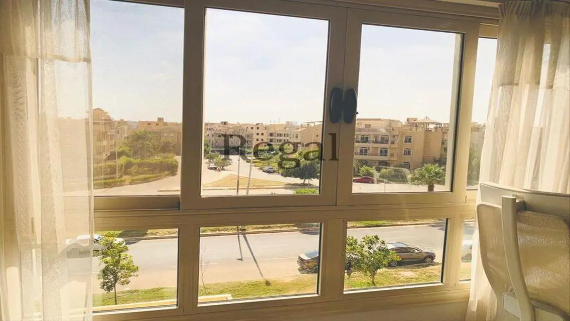 شقة فاخرة للبيع في موقع متميز