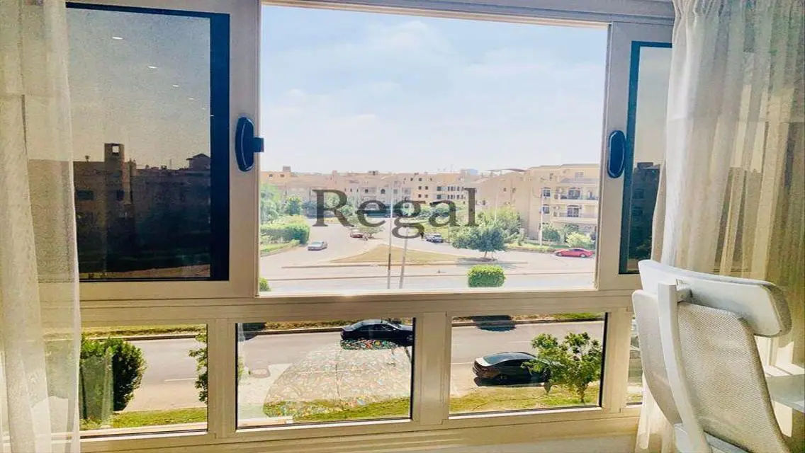 شقة فاخرة للبيع في موقع متميز