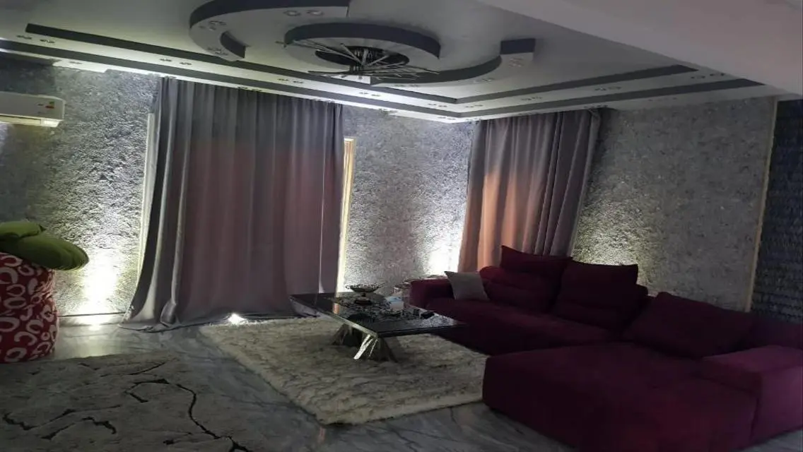 Luxurious Villa for Sale with Private Garden and Pool