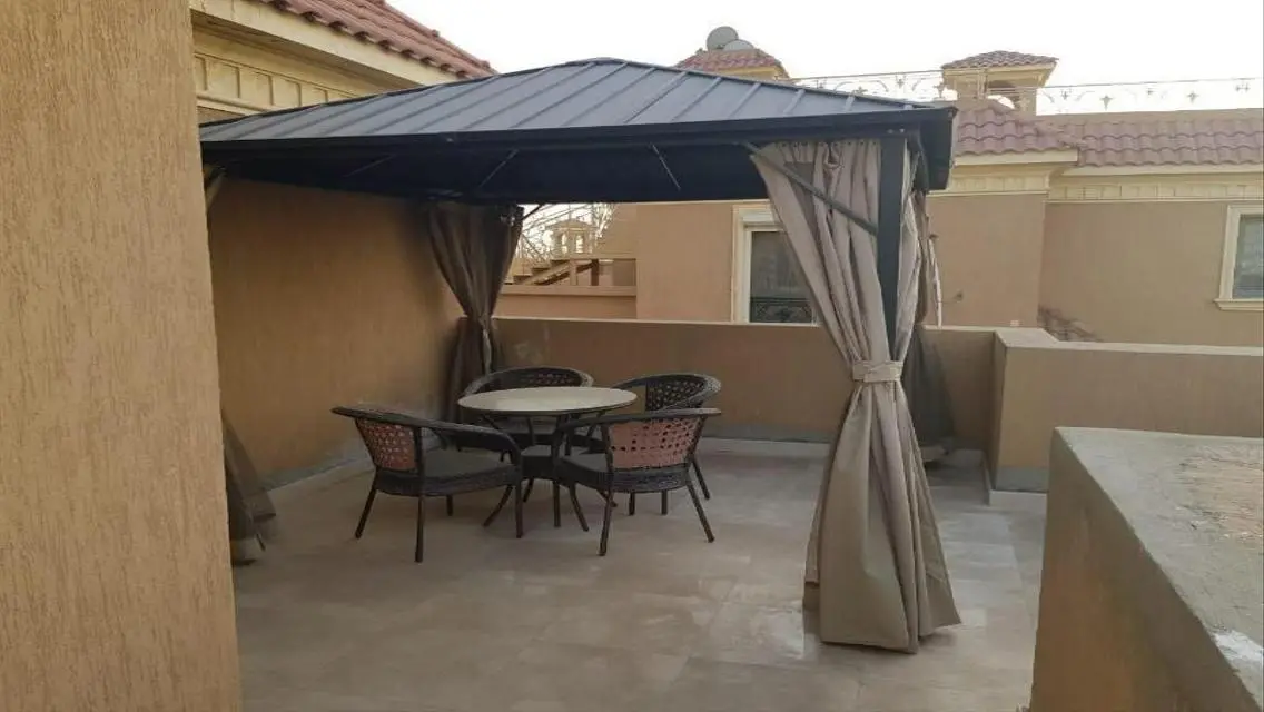 Luxurious Villa for Sale with Private Garden and Pool