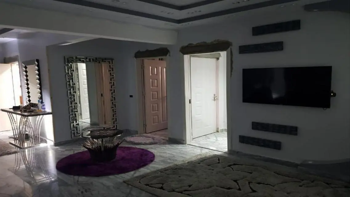 Luxurious Villa for Sale with Private Garden and Pool