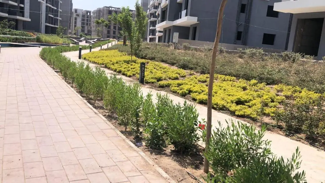 فيلا فاخرة مطلة على بحيرات بإطلالة رائعة في سن كابيتال