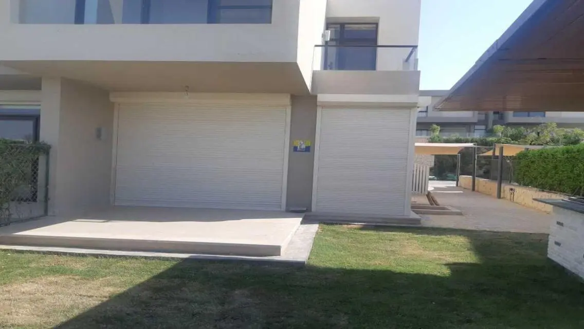 Luxury Apartment with Spacious Design in Prime Location