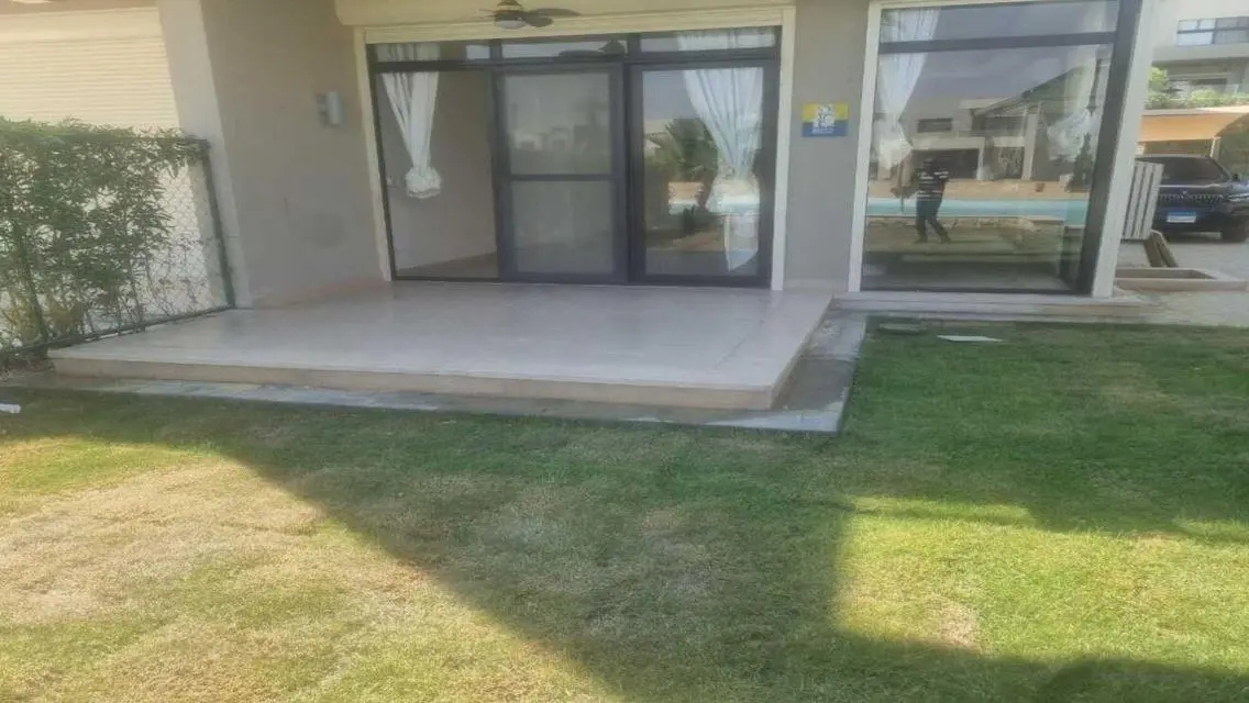 Luxury Apartment with Spacious Design in Prime Location