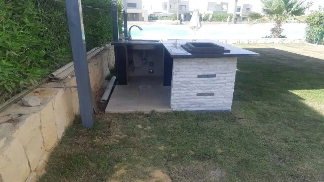 Luxury Apartment with Spacious Design in Prime Location