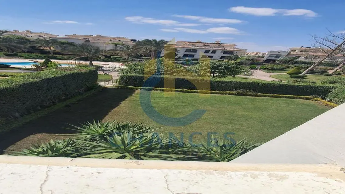 شقة رائعة بمساحة 560 متر للبيع