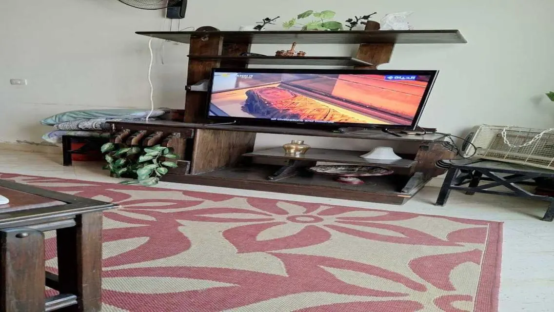 شقة فاخرة بحارس أمن وإطلالة على معلم رئيسي