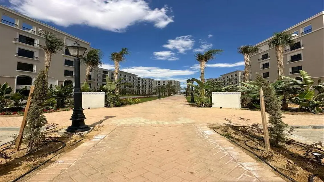 Luxury Apartment in Village West - 123 You Must See!