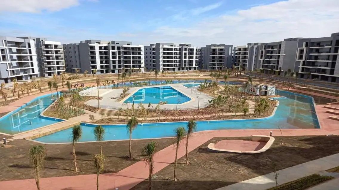 Luxury Apartment in Sun Capital Compound