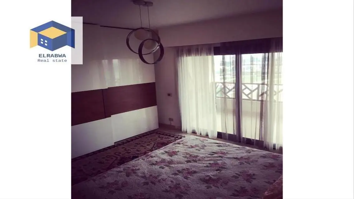 شقة فاخرة مع حديقة ومسبح مشترك
