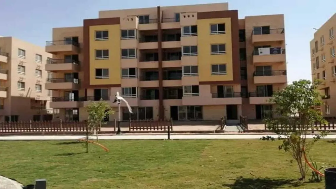 شقة فاخرة 3 غرف نوم مع مسبح مشترك في منطقة مميزة
