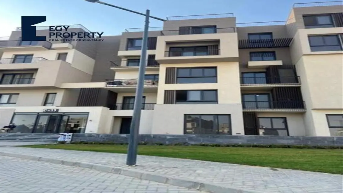 Luxury Apartment for Sale in Sodic East - 200 sqm