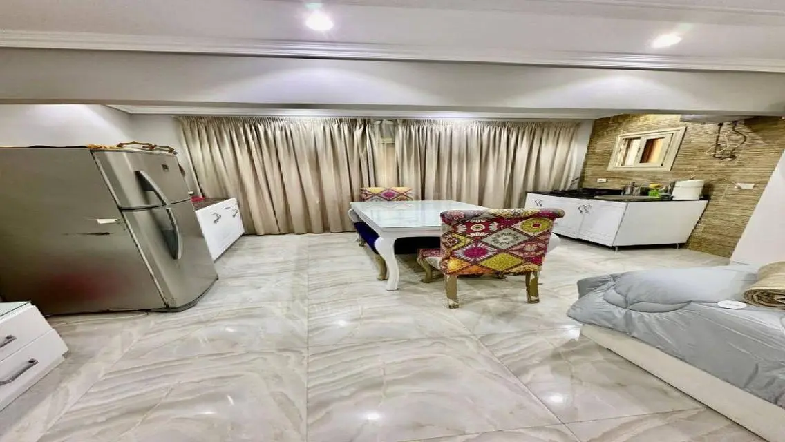 Furnished Roof for Rent in Ashrafia Compound