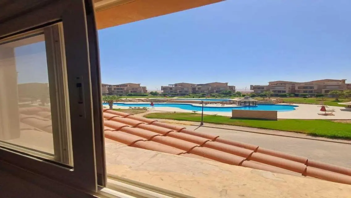 فيلا رائعة للبيع بإطلالة مميزة على معلم رئيسي في أكوا بارك