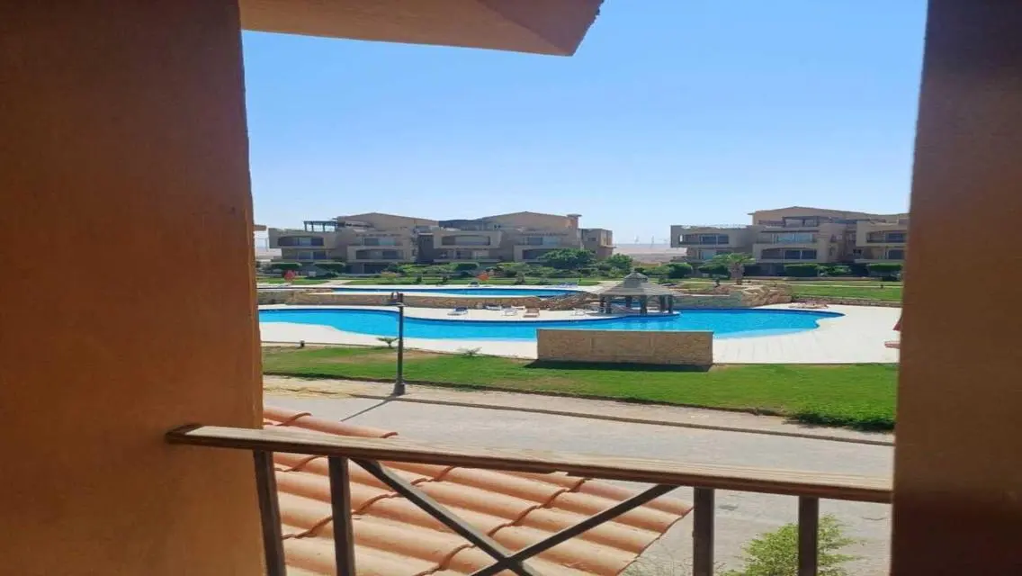 فيلا رائعة للبيع بإطلالة مميزة على معلم رئيسي في أكوا بارك