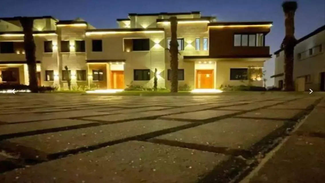 Exclusive 2025 - 2 Azzar with Infinite View