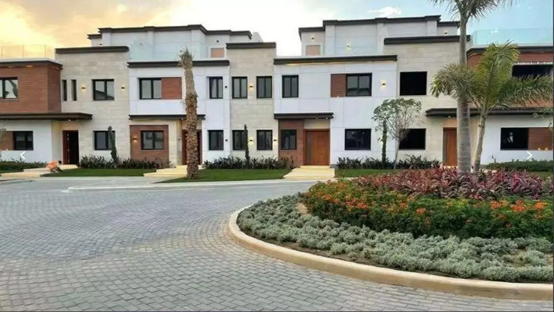 Exclusive 2025 - 2 Azzar with Infinite View