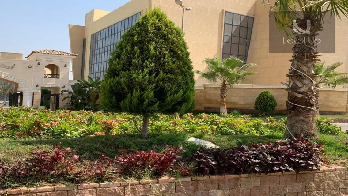 شقة رائعة بموقع متميز في AUC
