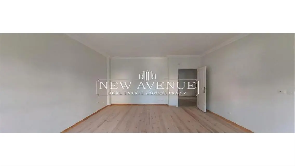 Luxury Property for Sale with Spacious Garden and Balcony