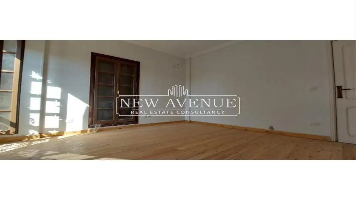 Luxury Property for Sale with Spacious Garden and Balcony
