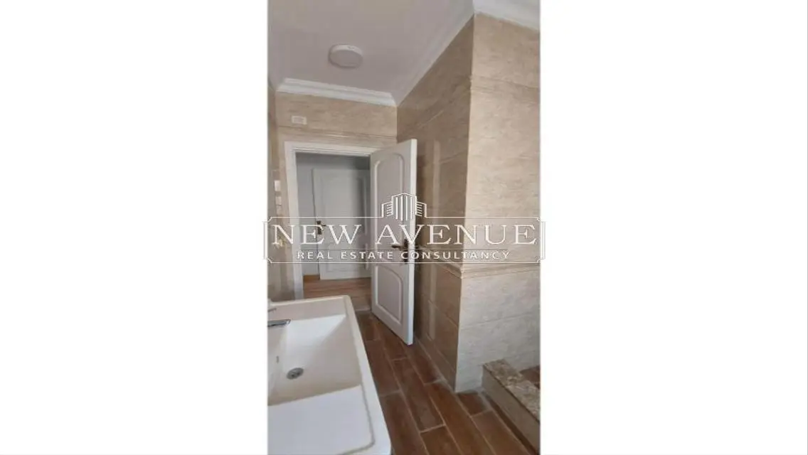 Luxury Property for Sale with Spacious Garden and Balcony