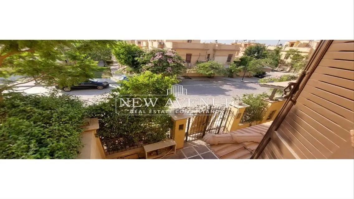 Luxury Property for Sale with Spacious Garden and Balcony