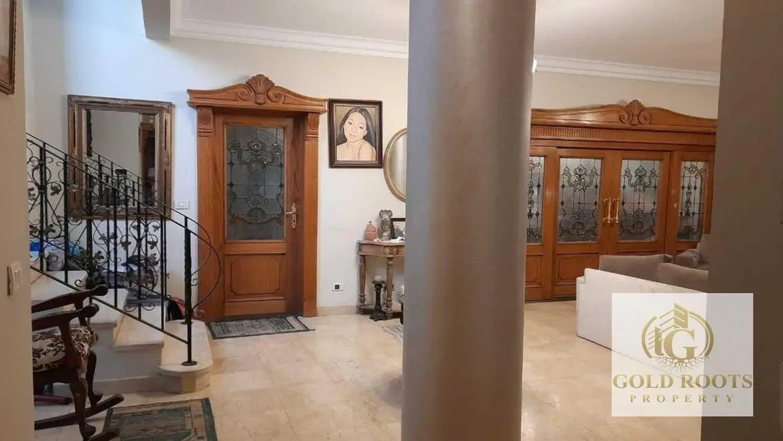 فيلا فاخرة بمساحة واسعة في موقع متميز