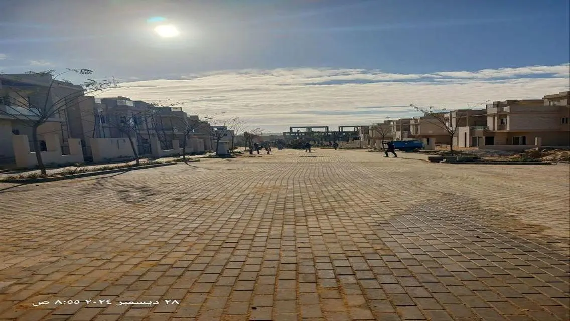 شقة فاخرة بمساحة واسعة في موقع متميز