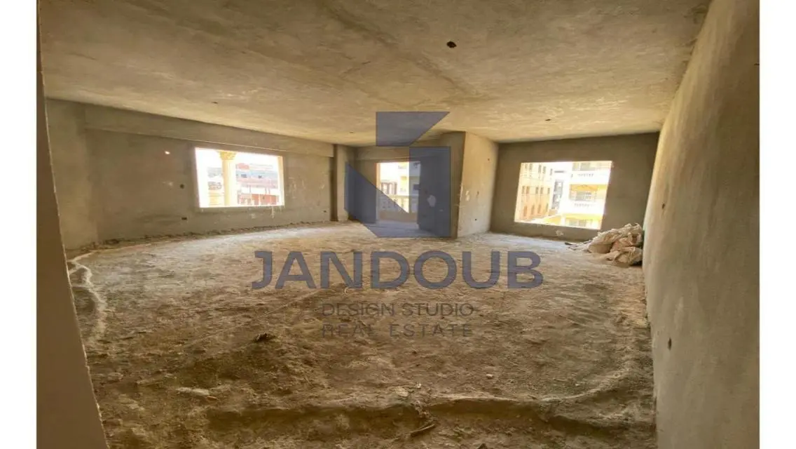 Exceptional Property with Expansive Space