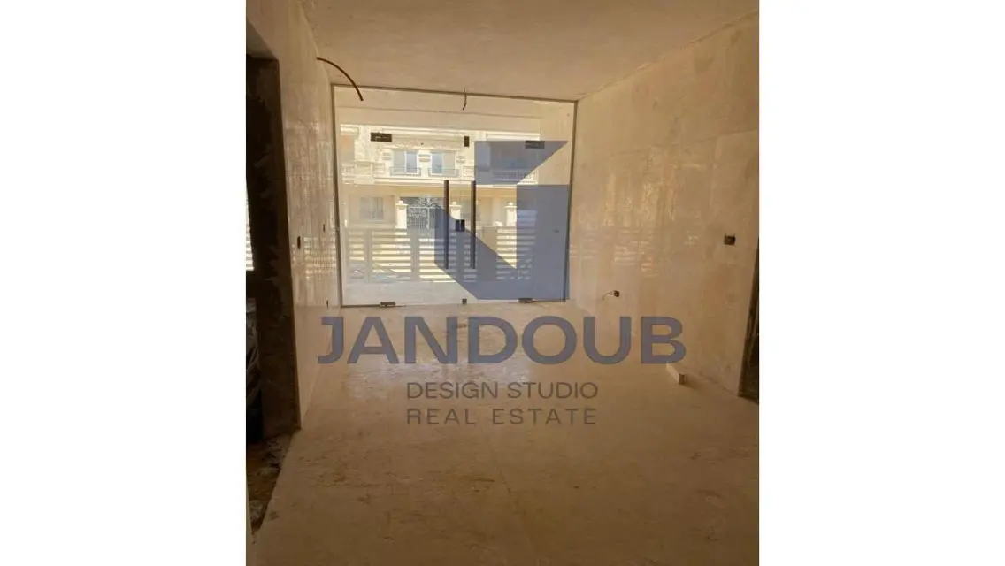 Exceptional Property with Expansive Space