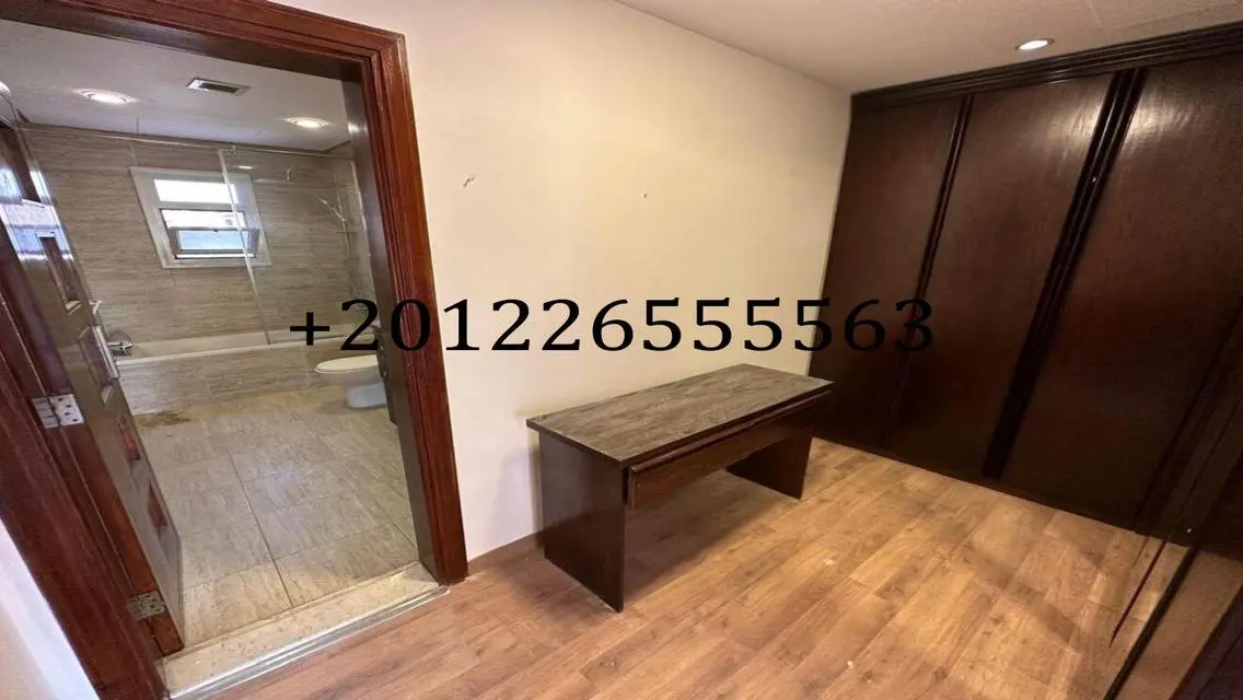 شقة رائعة مع إطلالات مميزة للبيع
