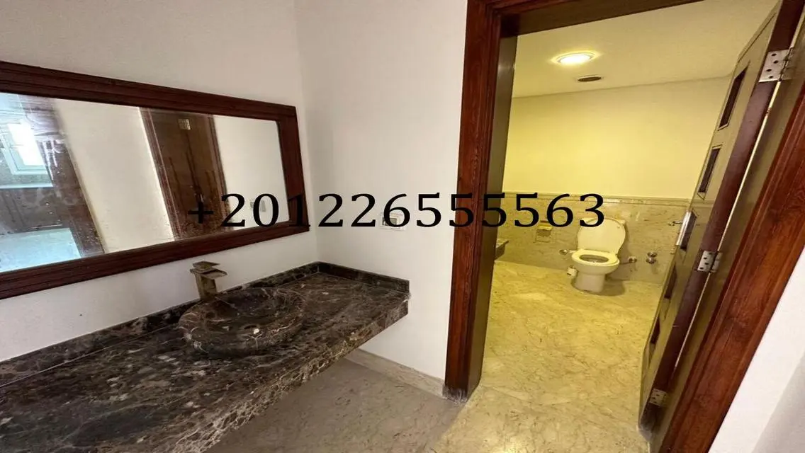 شقة رائعة مع إطلالات مميزة للبيع