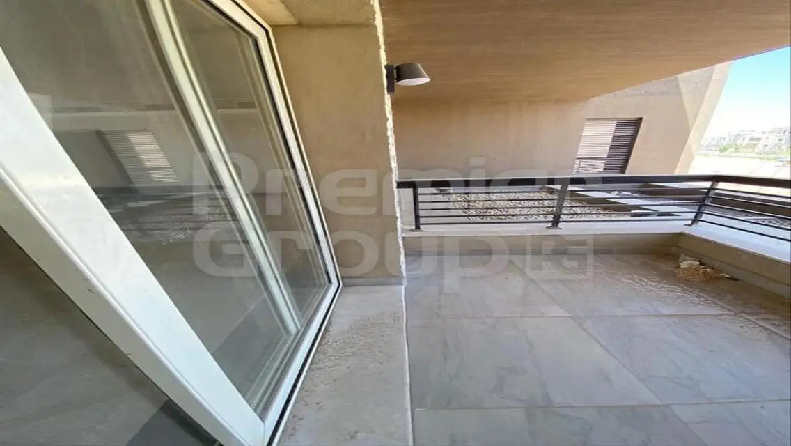 شقة فاخرة بأثاث كامل للإيجار