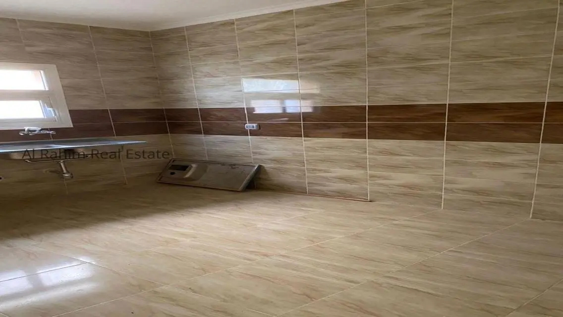 شقة مميزة بمساحة 650 متر مع حديقة خاصة