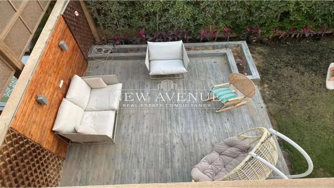 Luxury Apartment with Swimming Pool and Private Garden