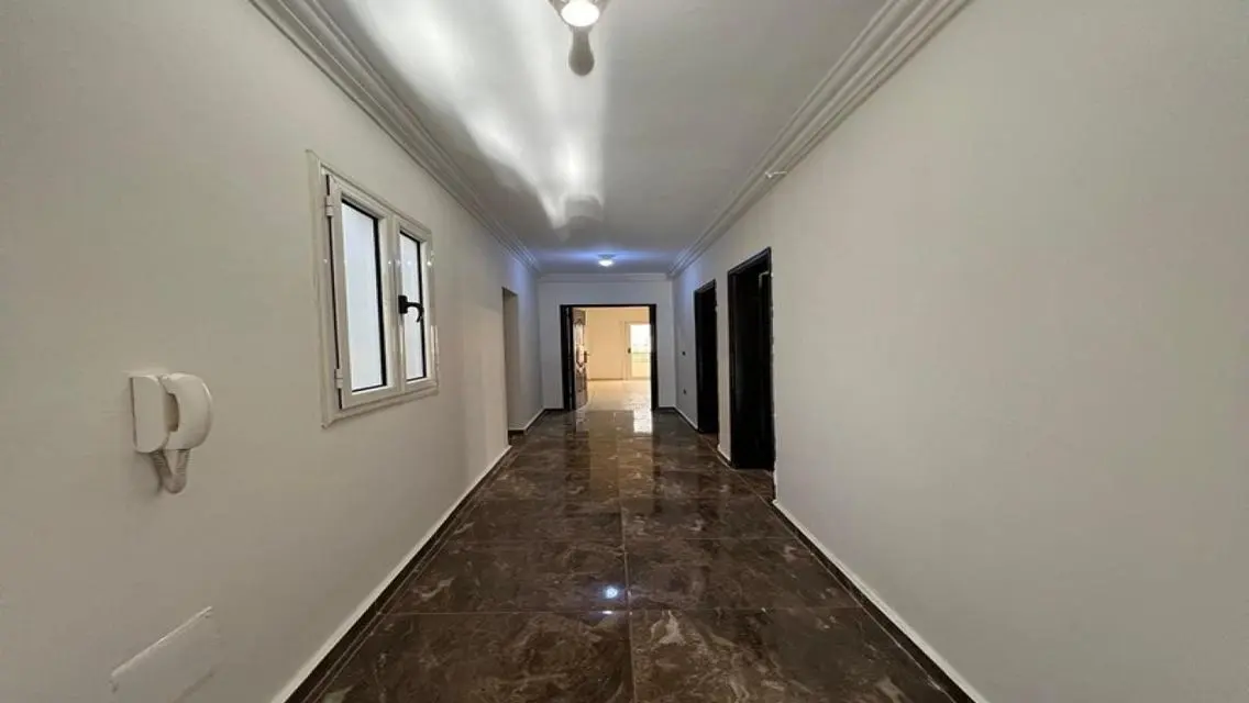 شقة فاخرة 3 غرف للإيجار