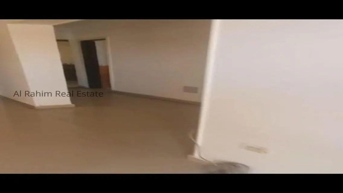 Luxurious Apartment with Balcony and Security Guard