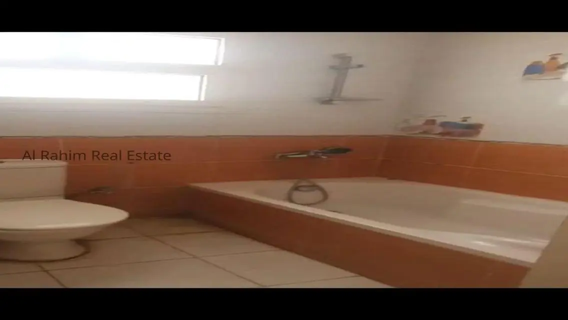 Luxurious Apartment with Balcony and Security Guard