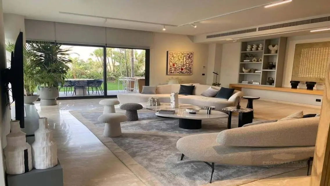 Luxury Villa for Sale with Private Pool and Garden