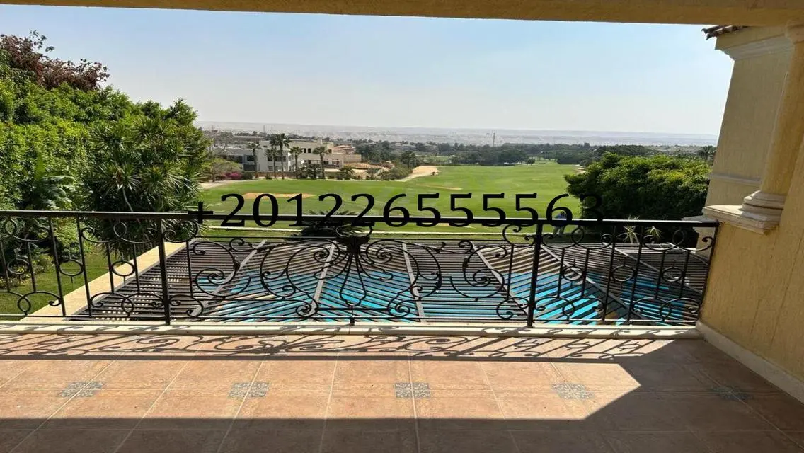 فيلا فاخرة مع حديقة ومسبح خاص