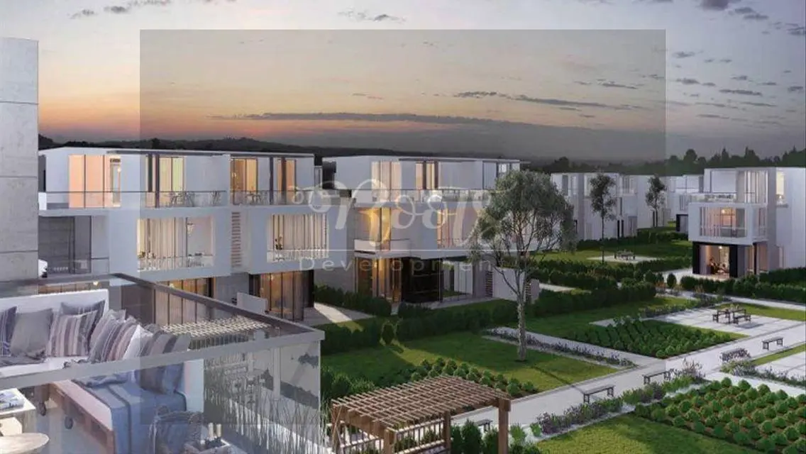 Luxury Apartment with Private Garden in Prime Location