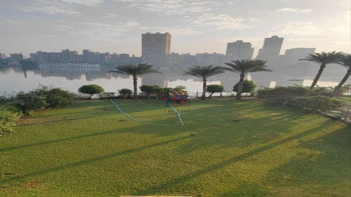 شقة فاخرة مطلة على البحيرات مع كافة الخدمات