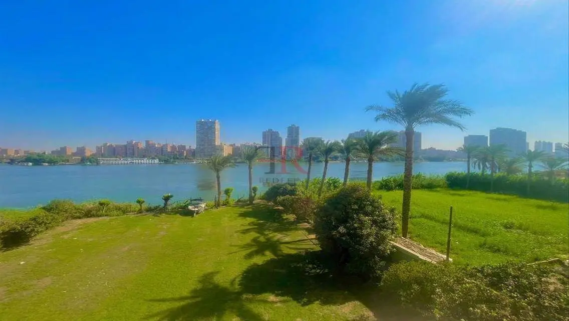 شقة فاخرة مطلة على البحيرات مع كافة الخدمات