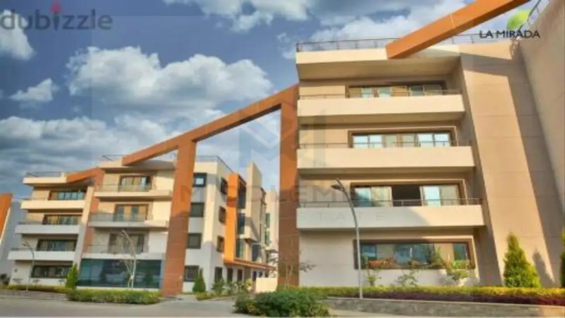 Luxurious 3-Bedroom Apartment in the Heart of the City with Amazing Amenities