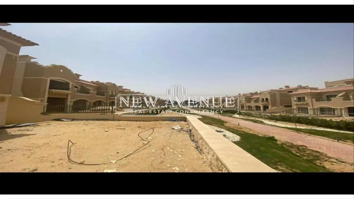فيلا فاخرة مع حديقة خاصة وميزات رائعة