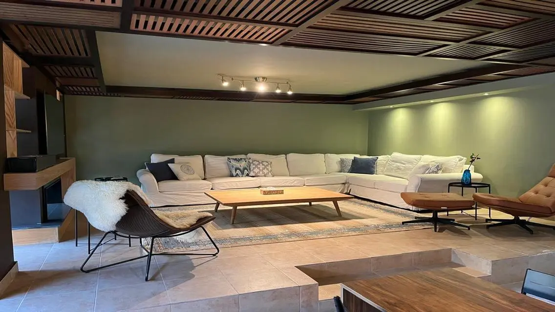 Beautiful Apartment with Private Garden in the City Center