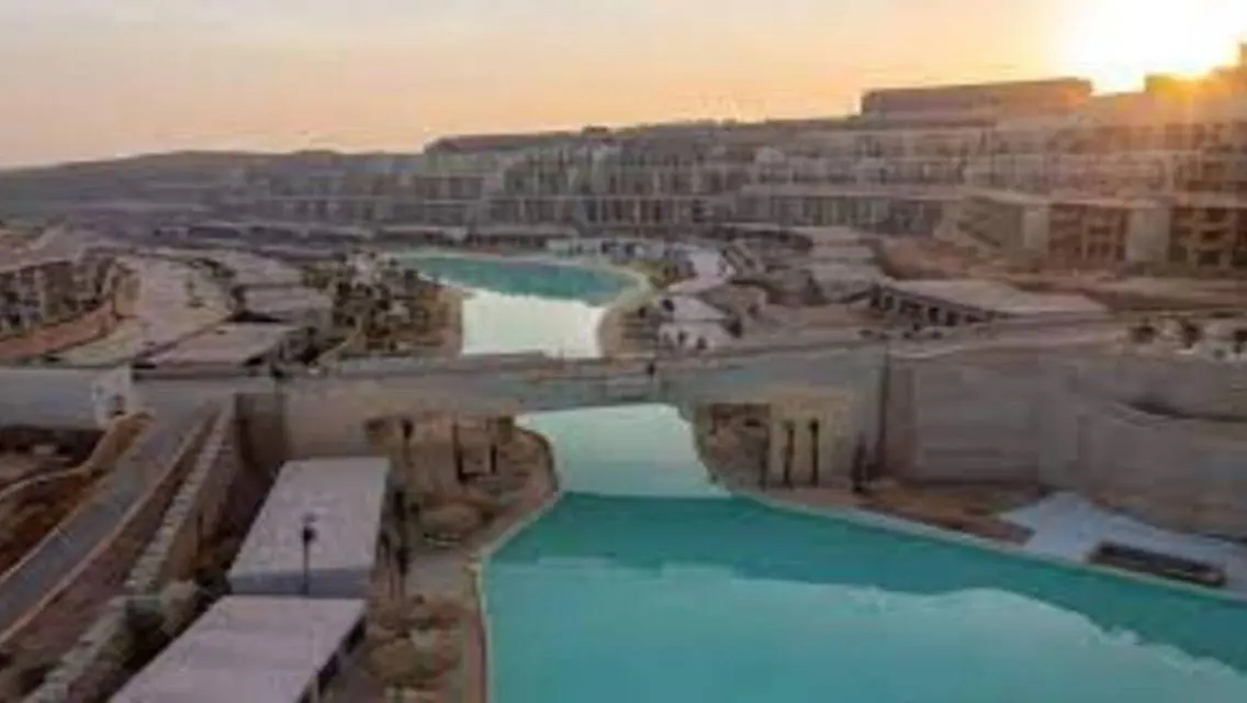 شقة مميزة بإطلالة رائعة على معلم رئيسي