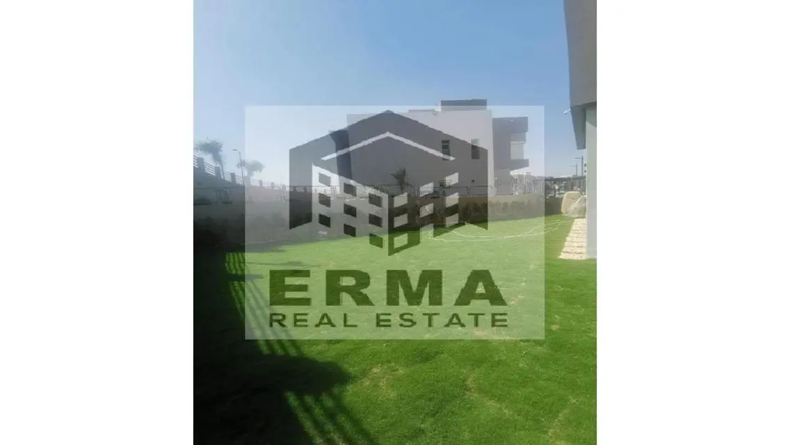 Luxury Villa in Galleria - Moon Valley